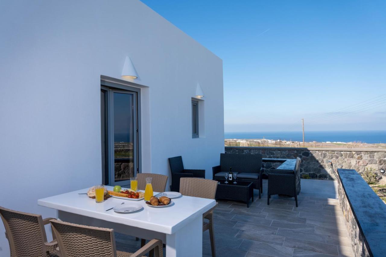 Bliss Holidays Spot Fira  Luaran gambar